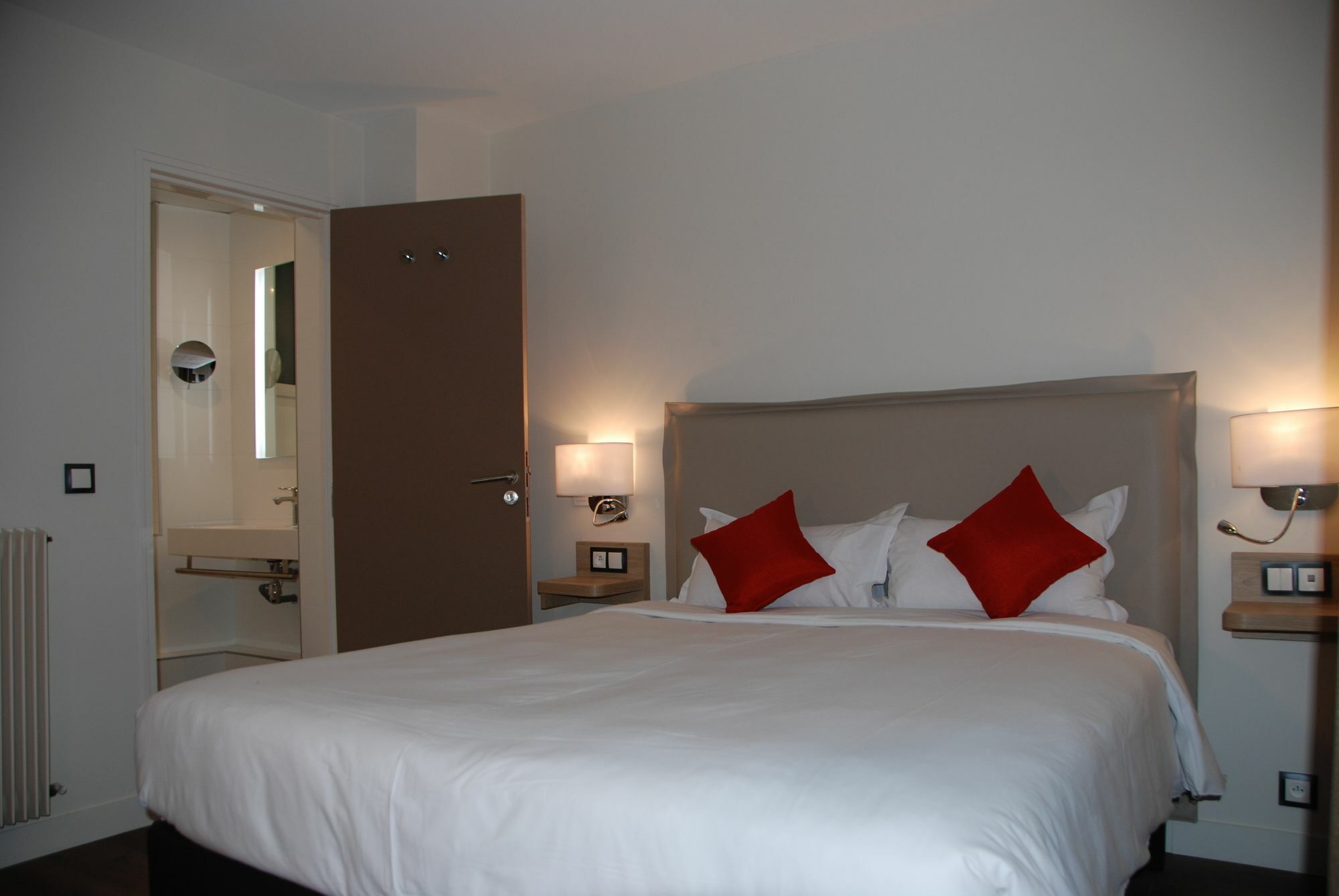 Hotel Courcelles Mederic Paris Exterior foto