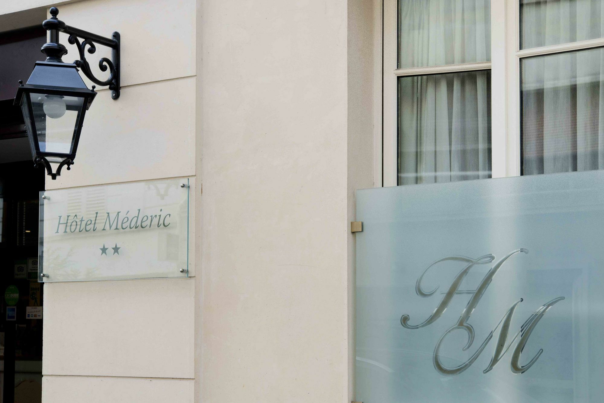 Hotel Courcelles Mederic Paris Exterior foto